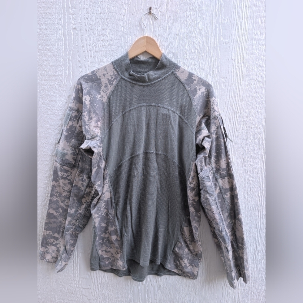 MASSIF Mountain Gear Army Combat Shirt Long Sleeve Camo Green Men's Size Large
